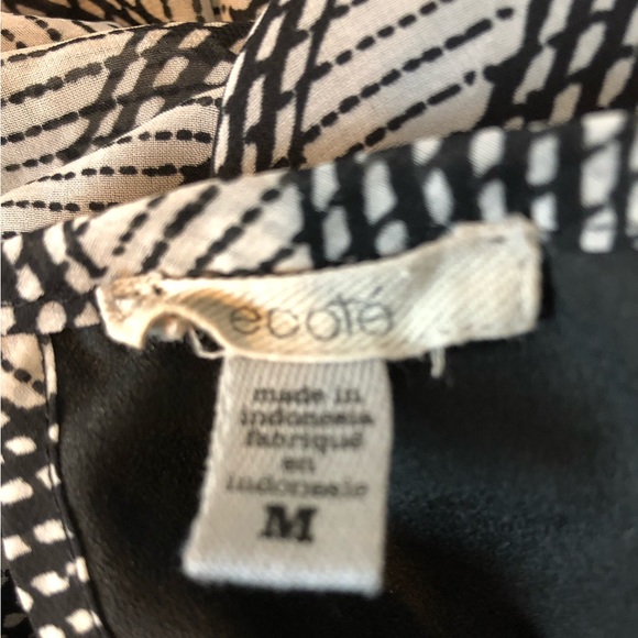 Ecote’ Handkerchief Hem Sleeveless Dress Medium - Picture 5 of 7